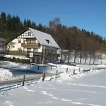 Pension-gaestehaus Waldhof ヴィンターベルク