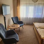 ゲストハウス Pension-gaestehaus Waldhof ヴィンターベルク