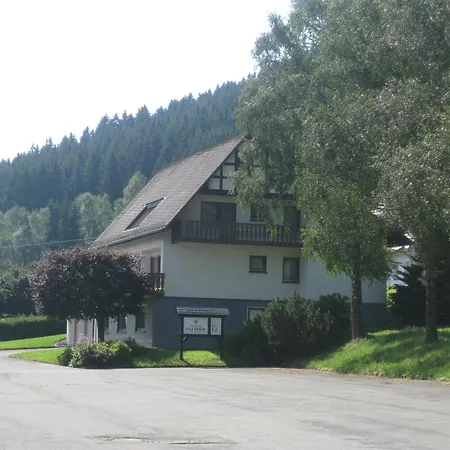 ゲストハウス Pension-gaestehaus Waldhof