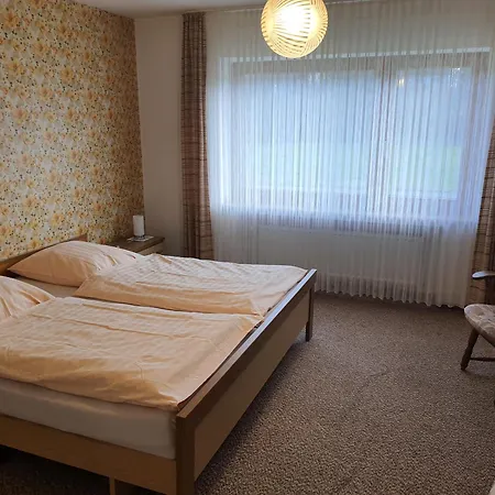 ゲストハウス Pension-gaestehaus Waldhof