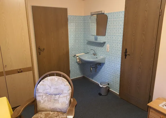 ゲストハウス Pension-gaestehaus Waldhof